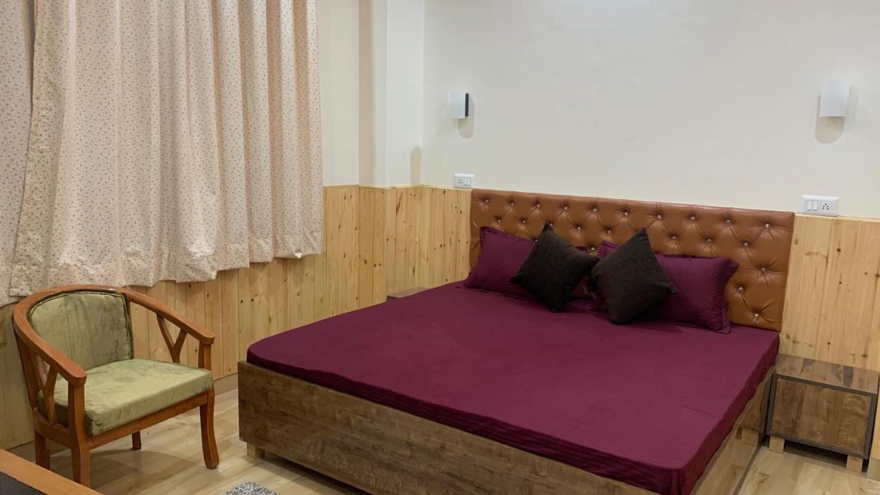 Tulip Flowing River View Hotel. Shamshi Exterior photo